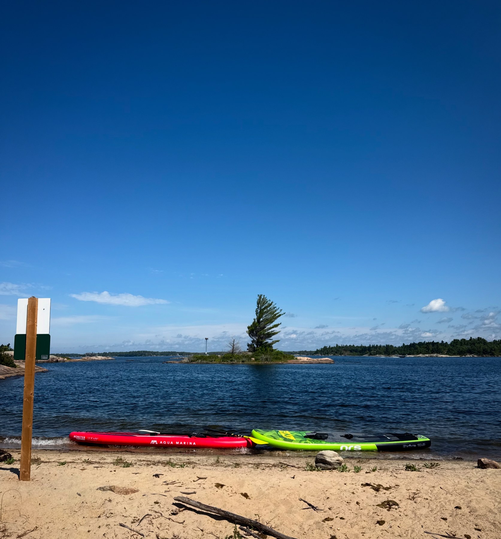 Guided Stand up Paddle Board + Photo Session - Image 4